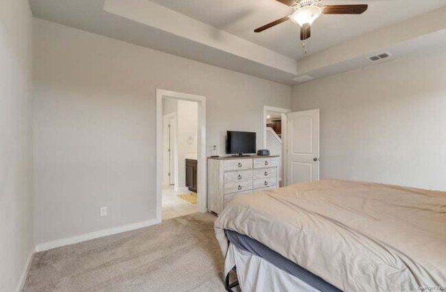 Building Photo - **Your Dream Home Awaits in Gated Ladera!*...