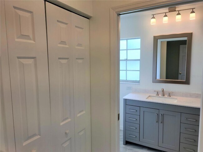 Building Photo - 979 Nantucket Rd