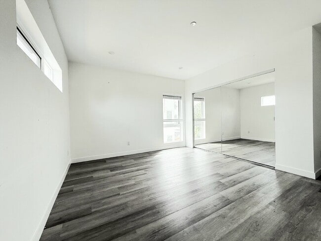 Building Photo - 1260 Leighton Ave