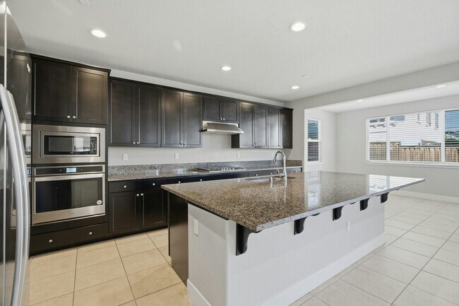 Building Photo - 75 W Pasqua Ct