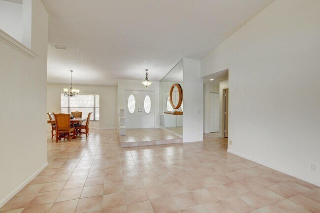 Building Photo - 11511 Island Lakes Ln