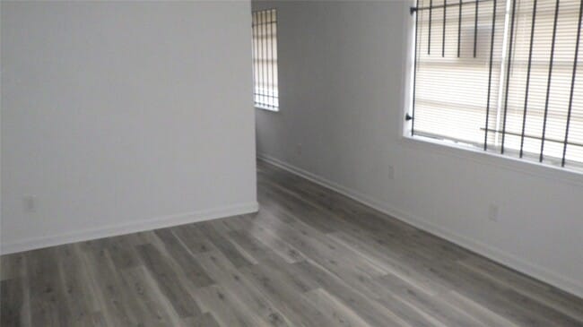 Building Photo - 8410 Brandon St