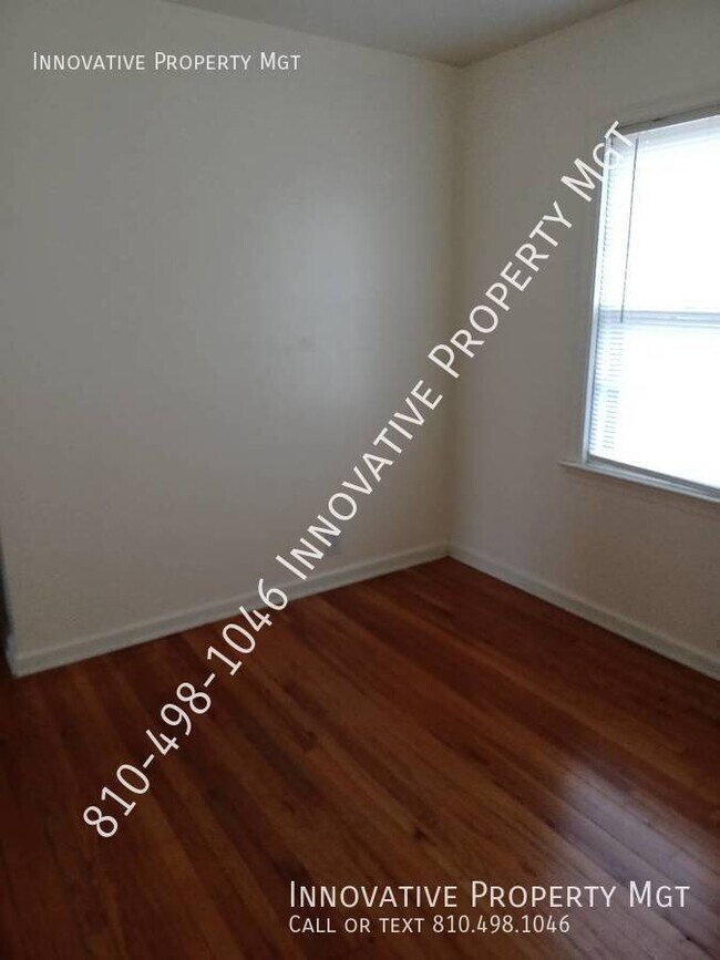Building Photo - 2413 Mountain Ave