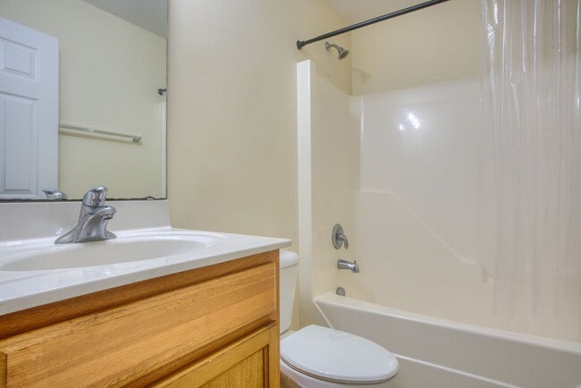 Building Photo - 607 Riva Ridge Rd