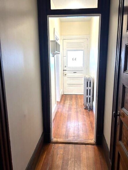 Building Photo - 33 Stone Ave