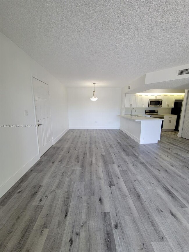 Building Photo - 8600 SW 212th St