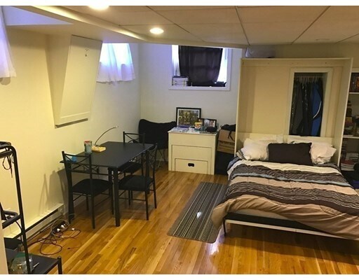 Building Photo - 8 Louisburg Sq