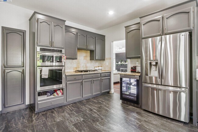 Building Photo - 3745 Deer Trail Ct