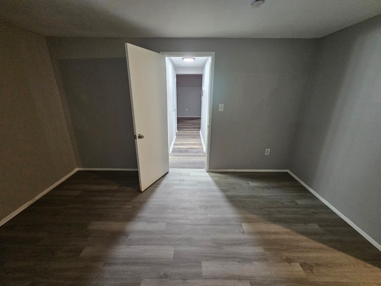 Building Photo - 13540 Superior Rd