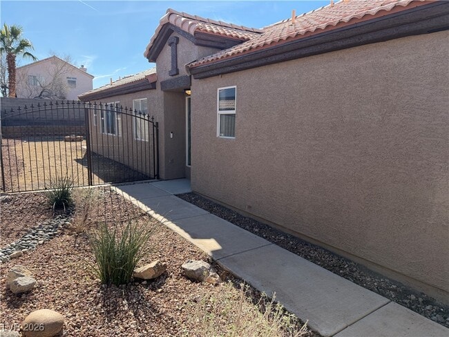 Building Photo - 9333 Jumpin Juniper