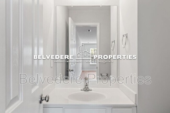 Building Photo - 14 Dunlevy Way