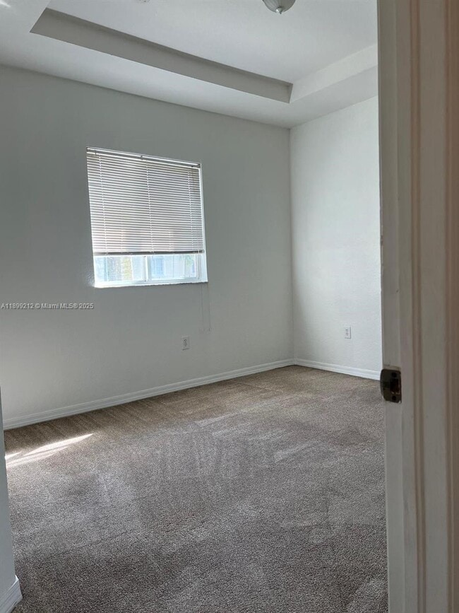 Building Photo - 10777 NW 84th Ln