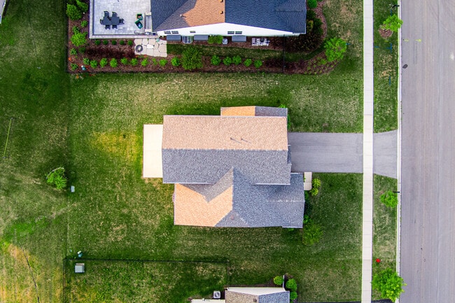 Building Photo - 1125 Juniper Dr