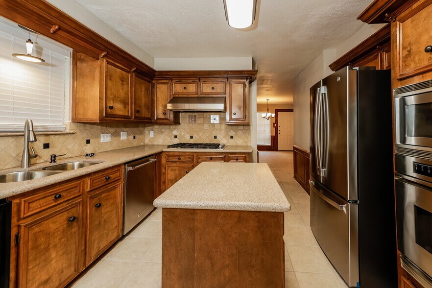 Building Photo - 5118 Westerham Pl