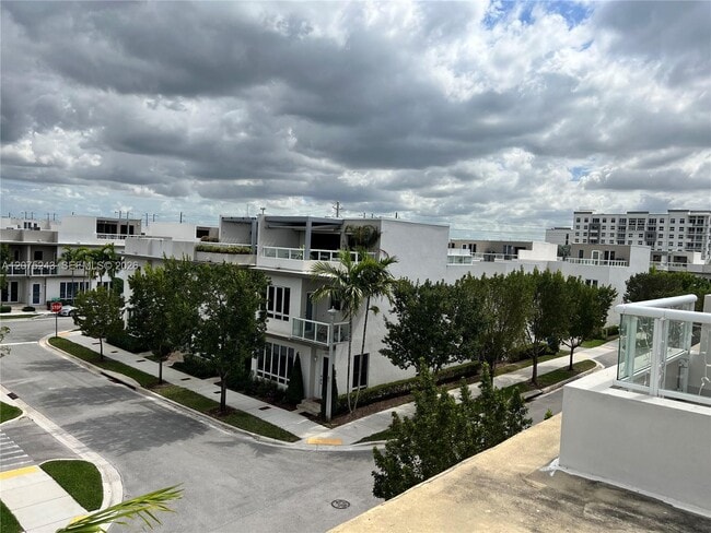Building Photo - 6404 NW 105th Pl