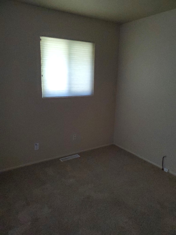 Building Photo - 2404 N Weaver Cir