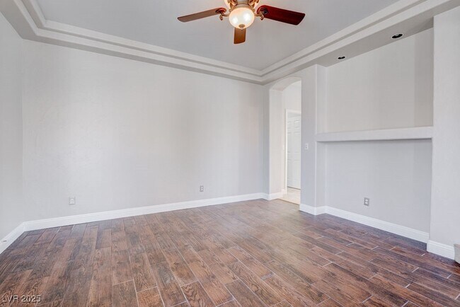 Building Photo - 8408 Bay Point Dr