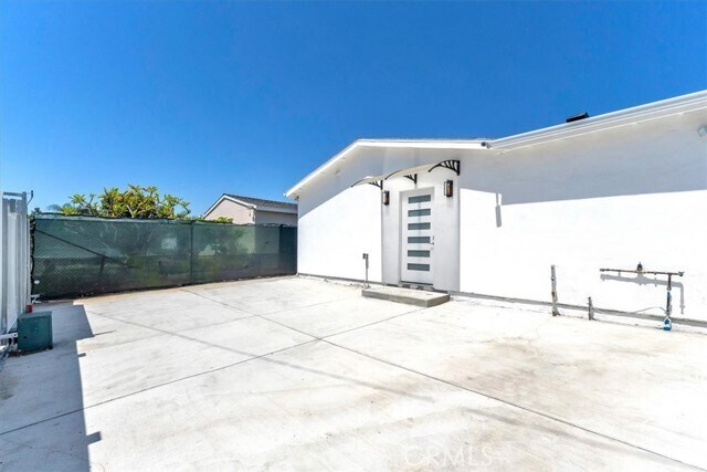 Building Photo - 7865 Chastain Ave