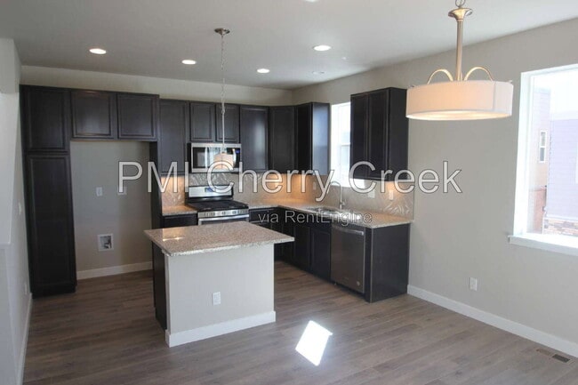 Building Photo - 12871 E Caspian Pl