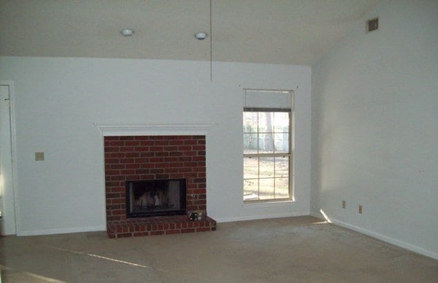 Building Photo - Home For Rent