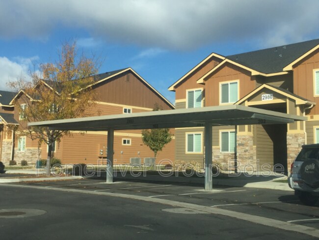 Building Photo - 865 N Bonsai Ln