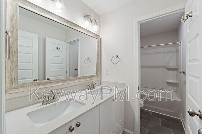 Building Photo - 317 Sumac Trail