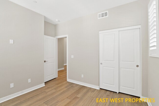 Building Photo - 25 Stetson St