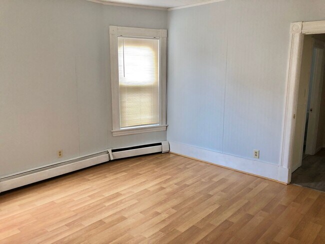 Building Photo - 599 Beech St