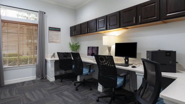 Building Photo - 3250 Hudson Crossing