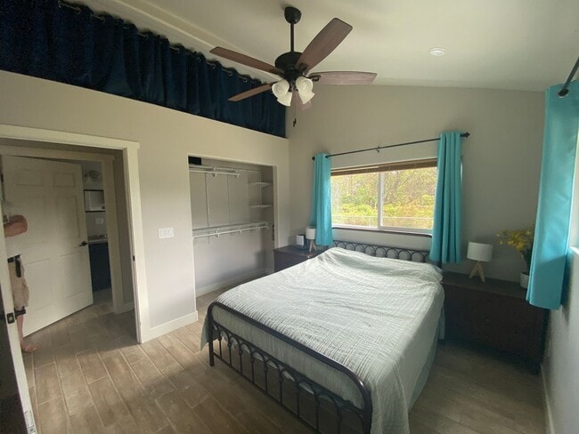 Building Photo - Volcano- Royal Hawaiian Estates