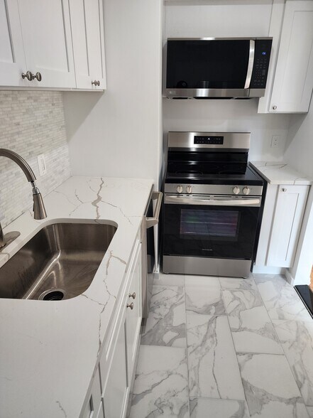 Building Photo - 3222 Cherry Hill Ln NW