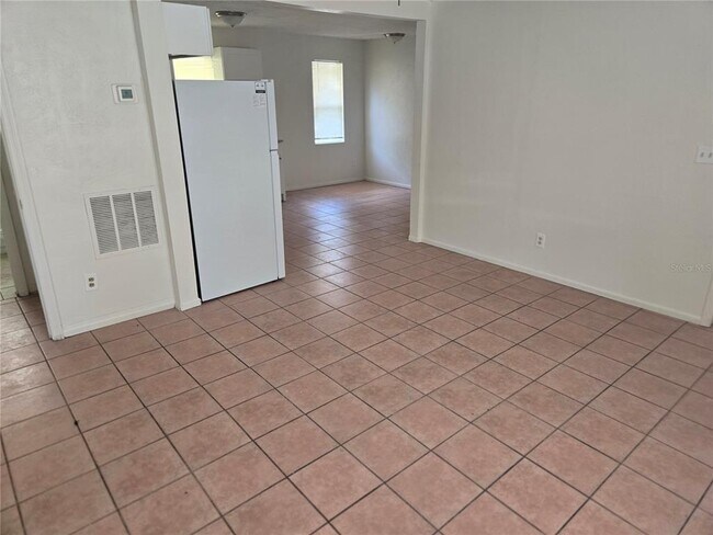 Building Photo - 843 41st St S