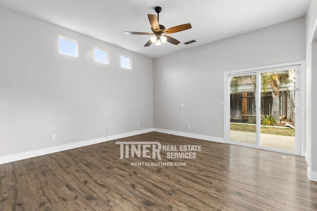 Building Photo - 1981 Amber Fields Way