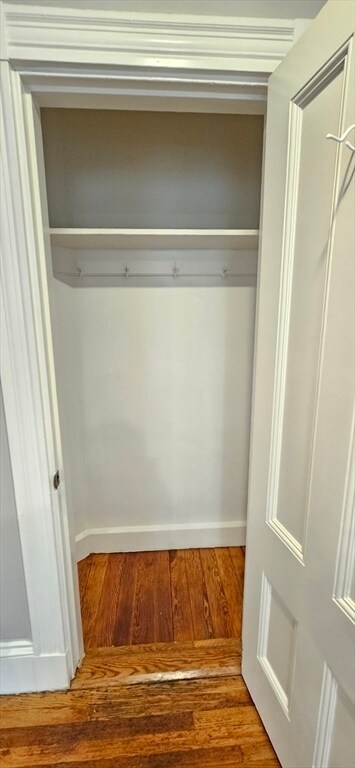 Building Photo - 28 Oakley St