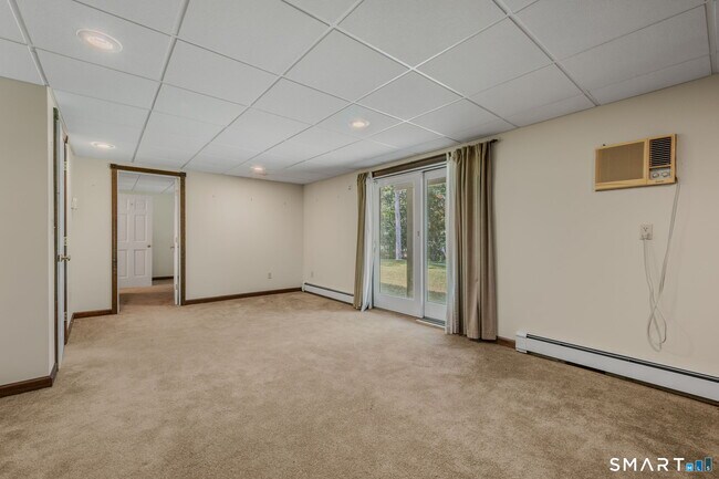 Building Photo - 82 Sill Ln