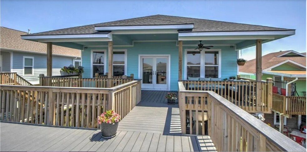 Primary Photo - 1169 Sailfish St