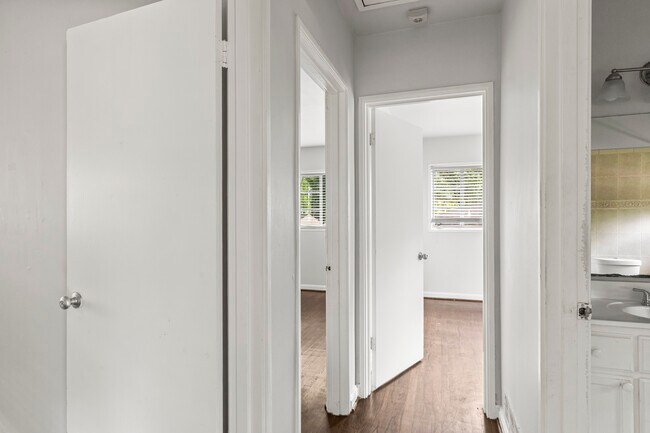 Building Photo - 2788 Lancaster Dr