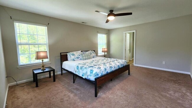 Building Photo - 440 Garcia Dr