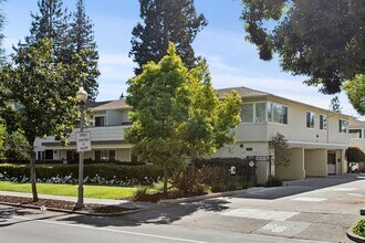 Building Photo - Remodeled 2 Bedroom in Downtown Palo Alto with Central A/C!