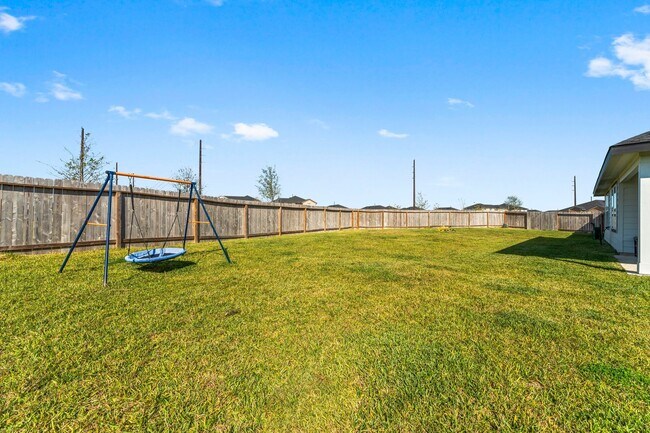Building Photo - 1007 Cotswold Ct