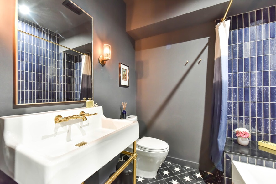 Building Photo - 1349 Randolph St NW