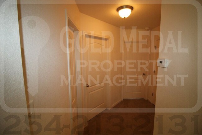 Building Photo - Fresh Vibes on Llano Estacado – Your Next Chapter Starts Here!