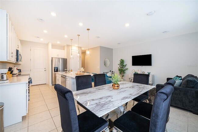 Building Photo - 1013 Plantation Ln