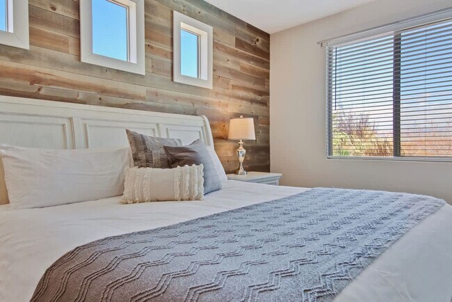 Building Photo - 3364 W 2490 S