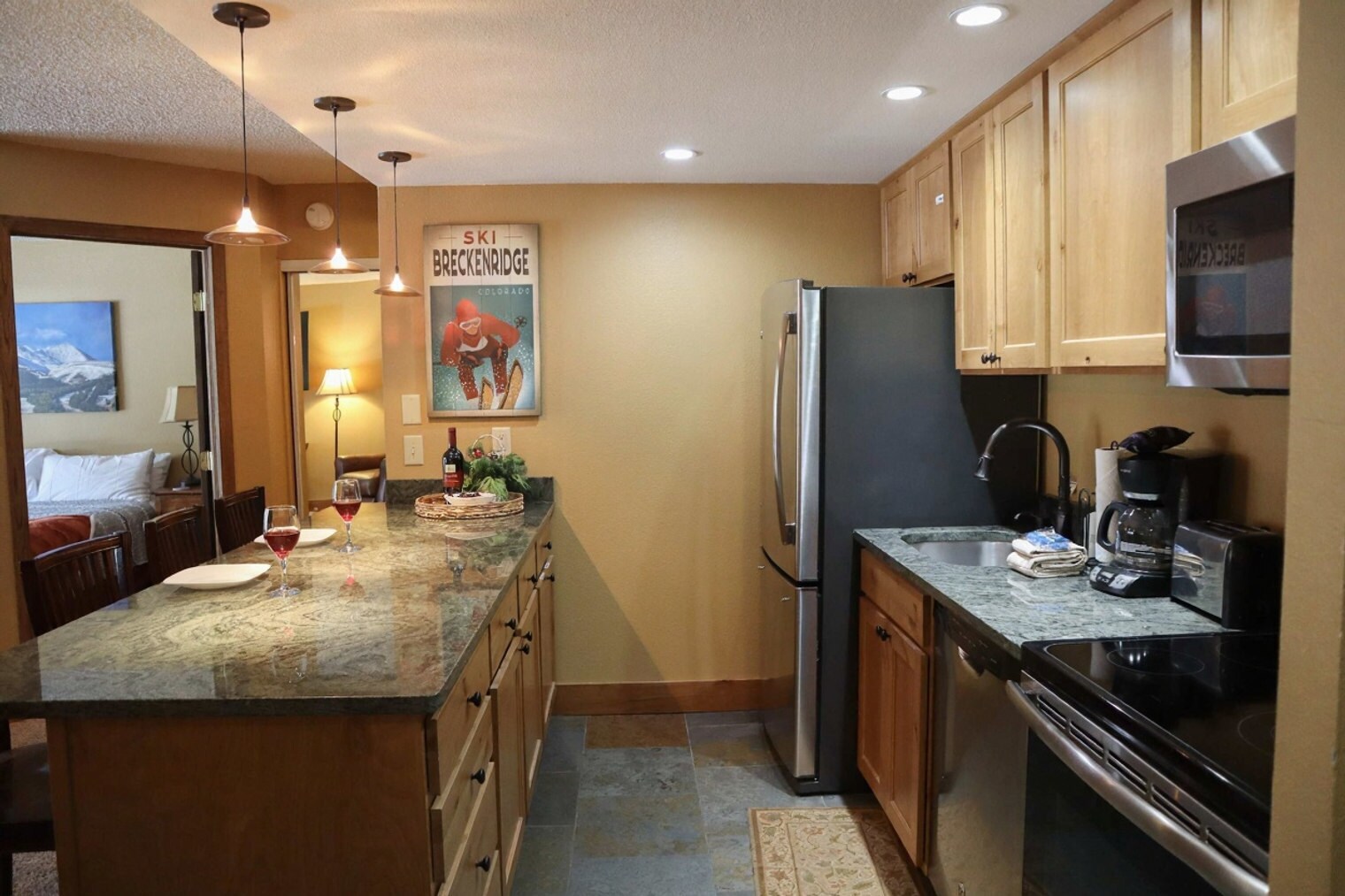 Building Photo - 455 Village Rd