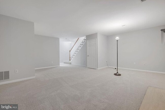 Building Photo - 7267 Olde Lantern Way