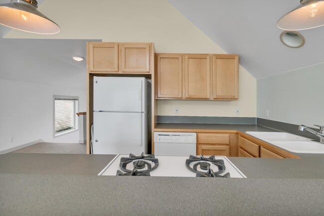 Building Photo - 3221 Alki Ave SW