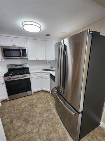 Building Photo - 233 Texas St