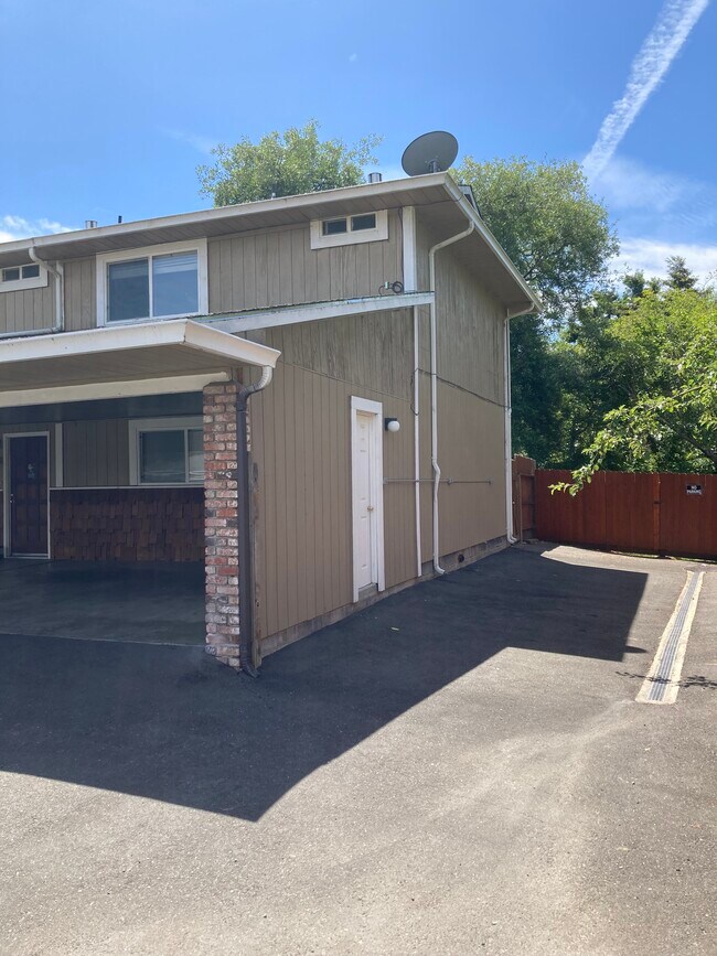 Front and Side common area - 3898 Rohnerville Rd