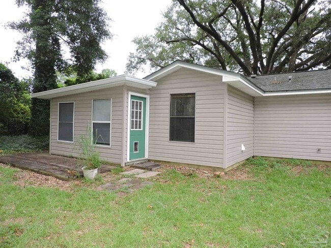 Building Photo - 7823 Dartmoor Dr